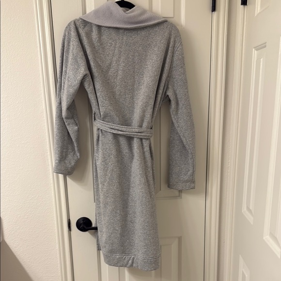 UGG Gray Robe - Picture 3 of 3